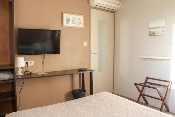 Room 6 of 72
