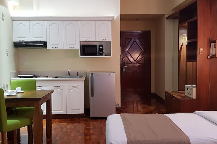 Room 25 of 59