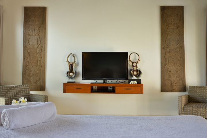 Room 6 of 36