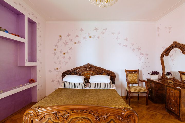 Room 14 of 34