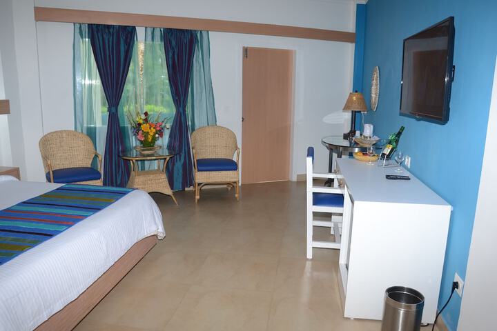 Room 12 of 46