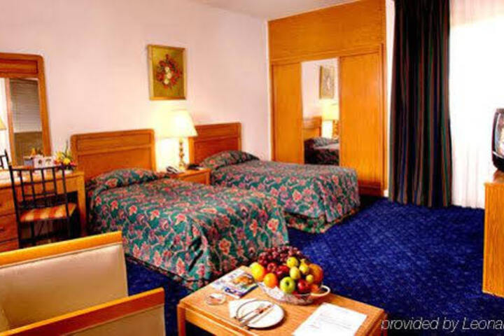 GOLDEN TULIP DALMA SUITES
