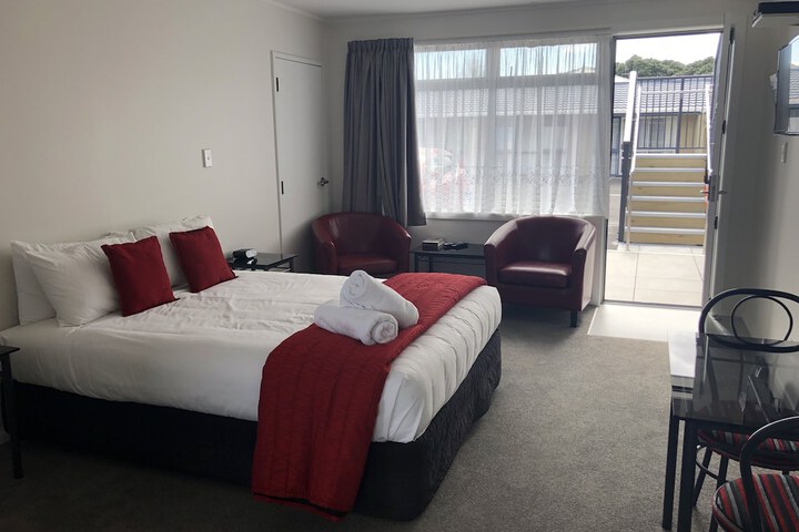 Room 7 of 34