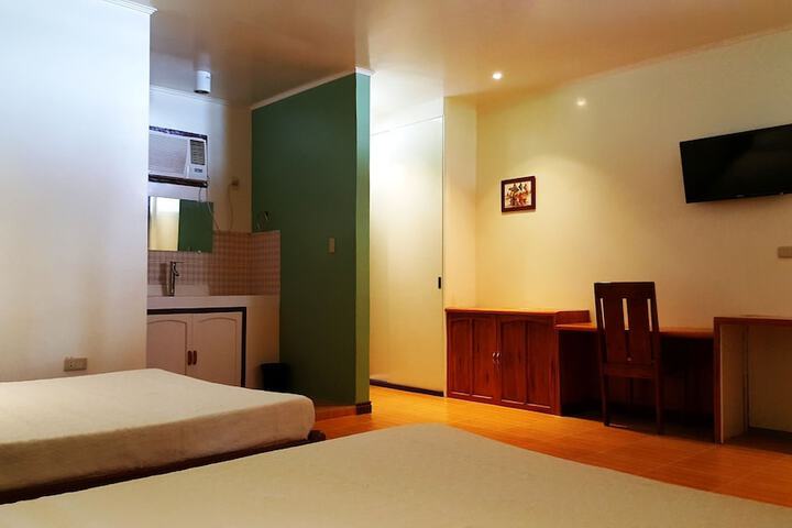 Room 4 of 71