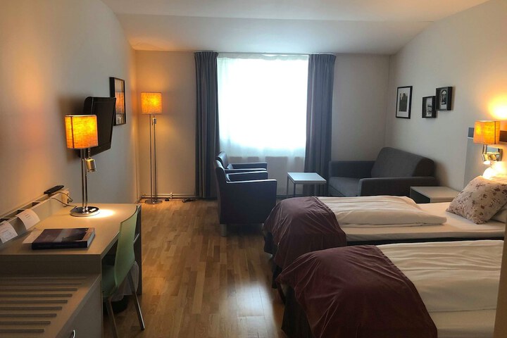 Room 29 of 73