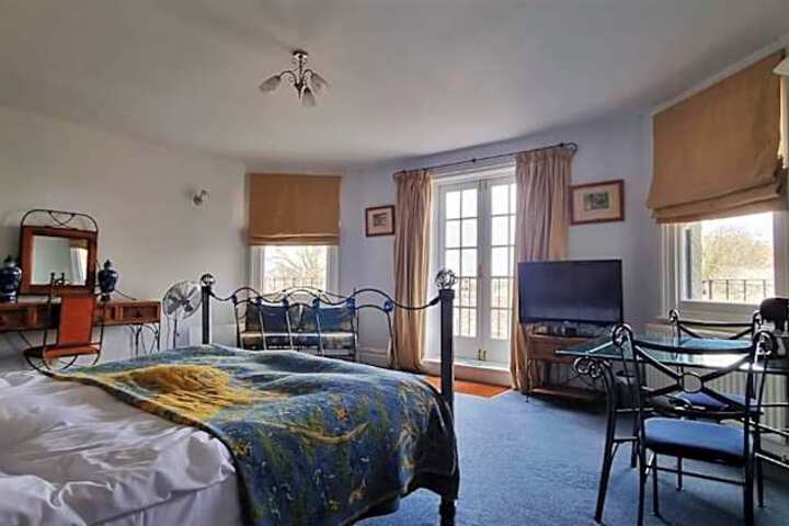 Photo 15
