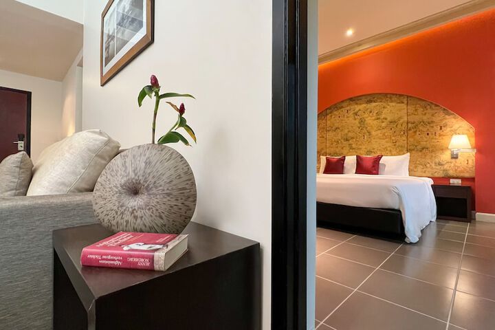 Room 15 of 115