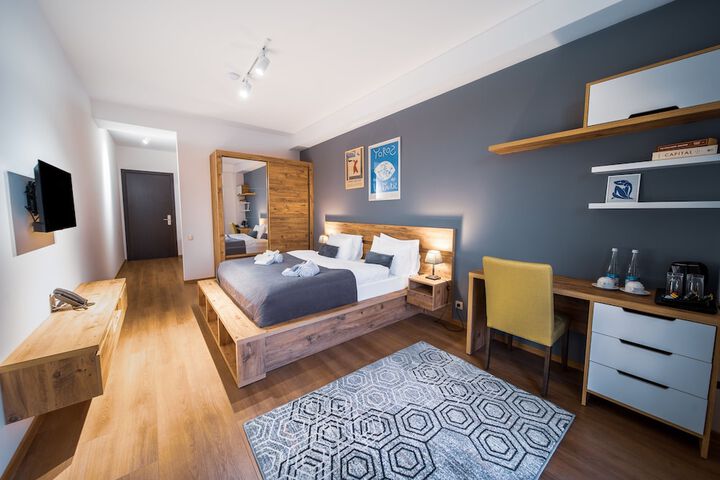 Room 16 of 57
