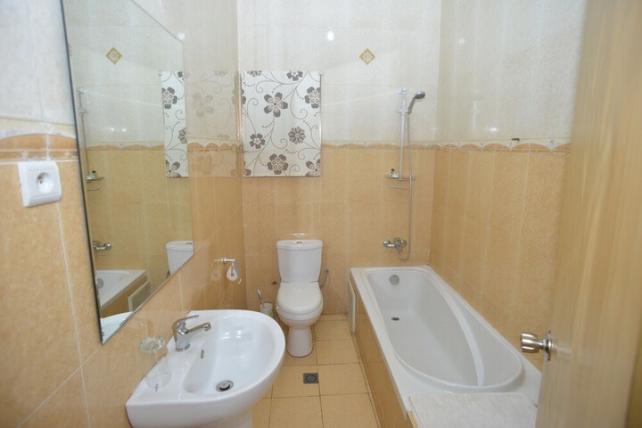 Room 19 of 32