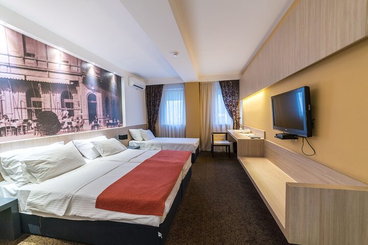 Room 54 of 103