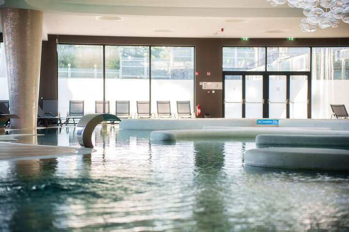 Pool 32 of 78