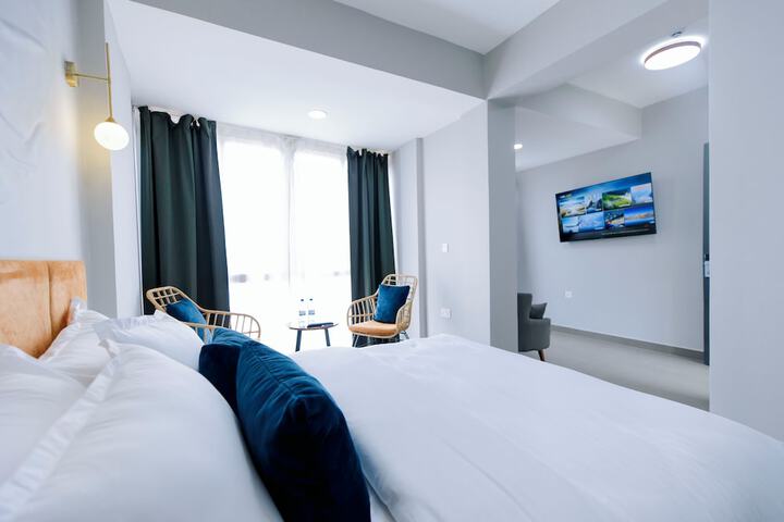 Room 7 of 61