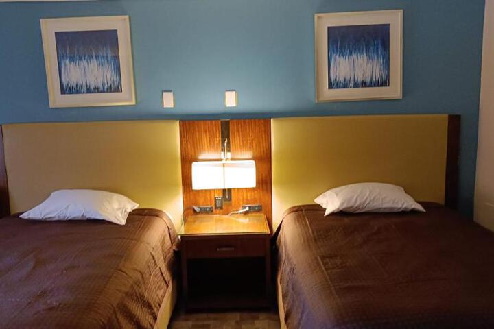 2 Double Beds (3 of 12)