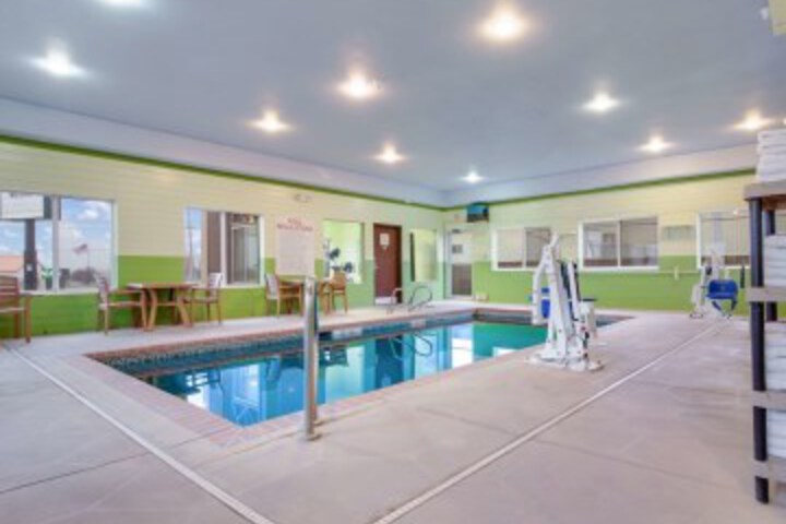 Pool 32 of 38