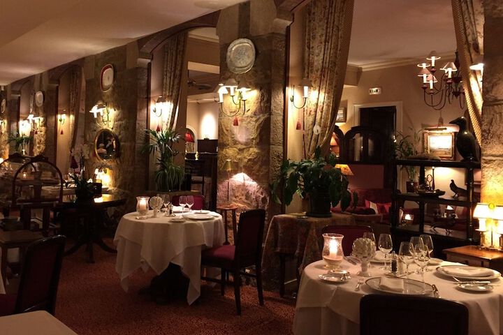 Dining 33 of 38