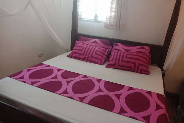 Room 15 of 38