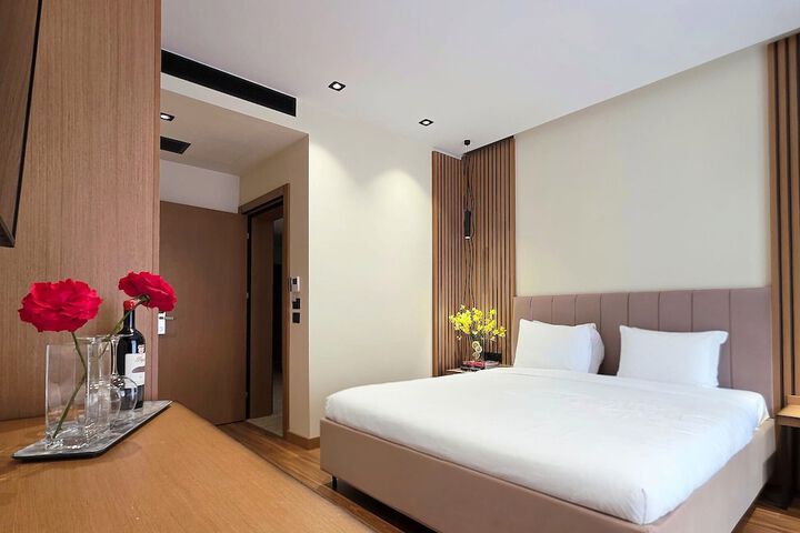 Room 42 of 96
