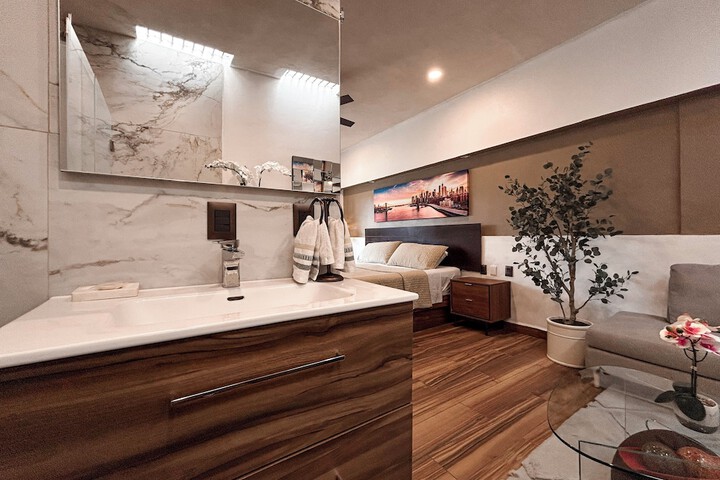Room 8 of 54