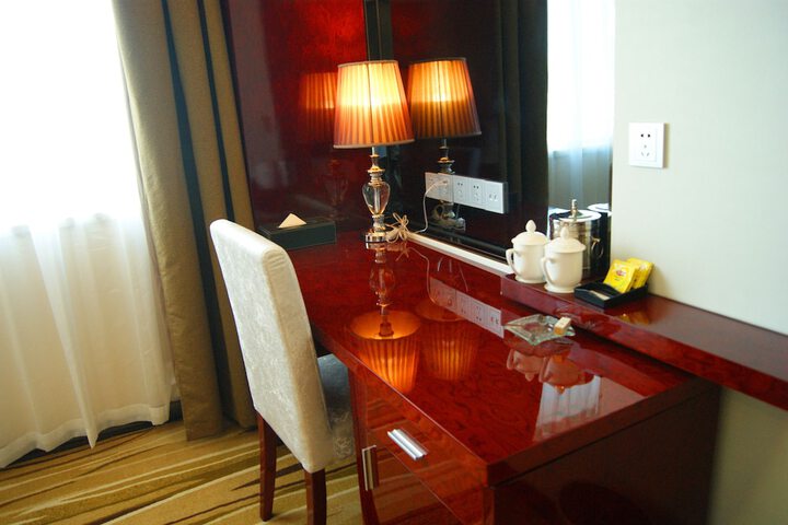 Room 5 of 56