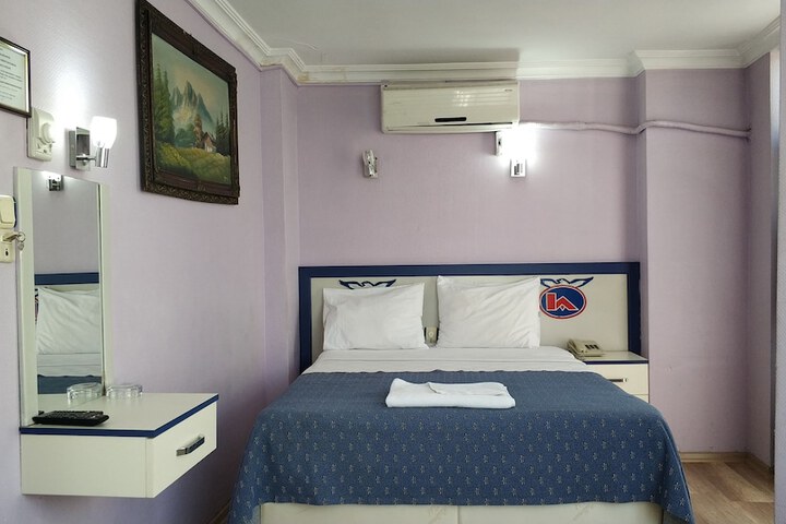 Room 5 of 39