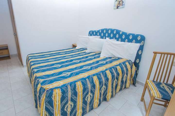 Room 4 of 23