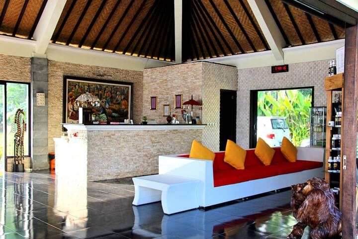Lobby Photos