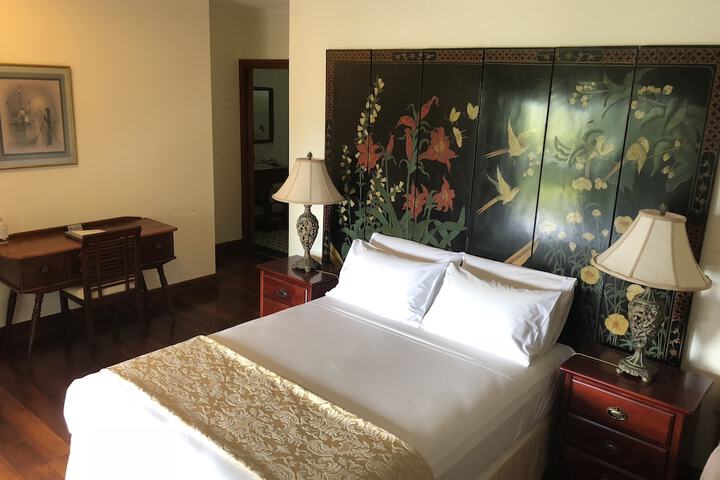 Room 3 of 30