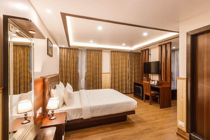 Room 4 of 47