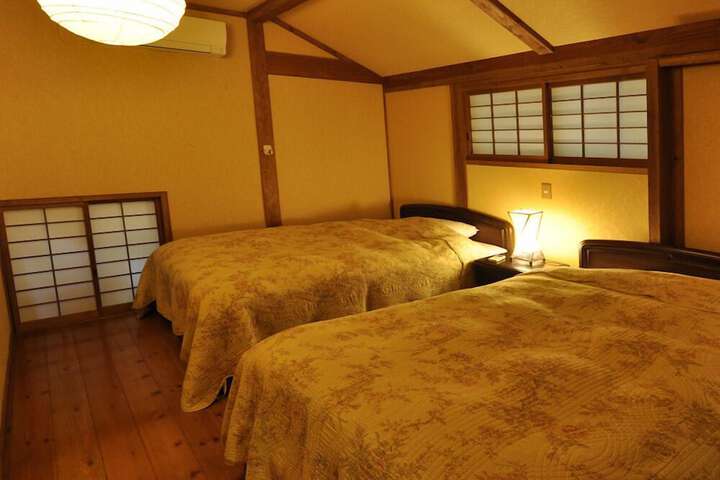 Room 18 of 73