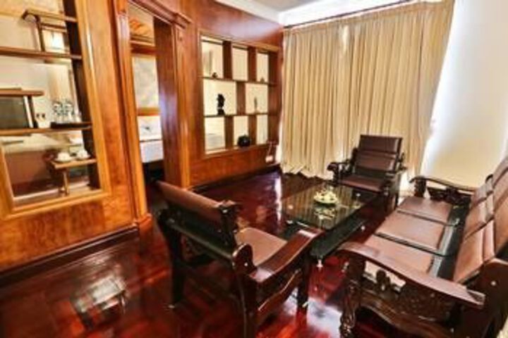 Room 59 of 76