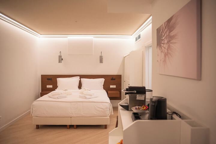 Room 120 of 182