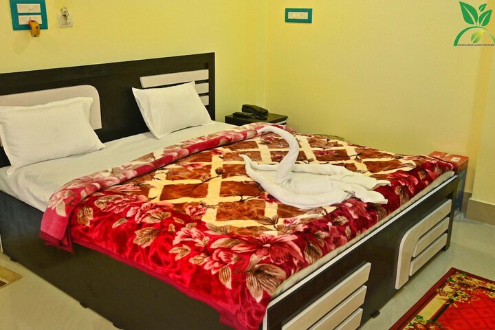 Room 7 of 32