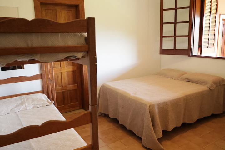Room 16 of 68