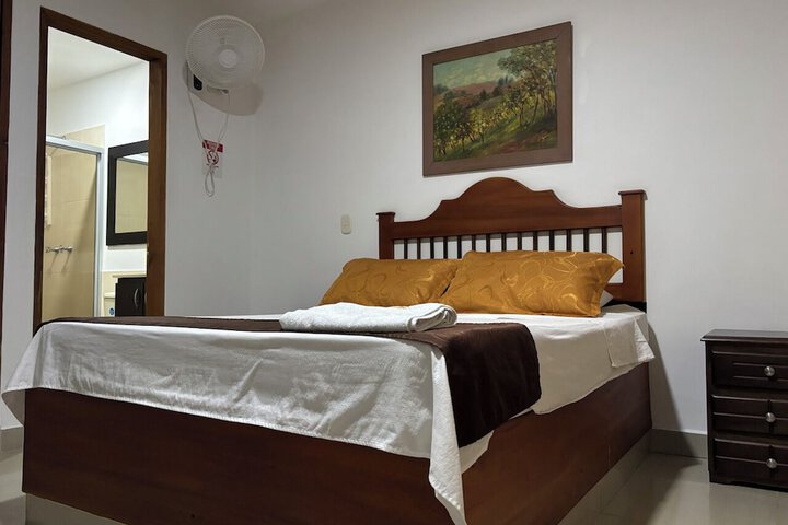 Room 10 of 78