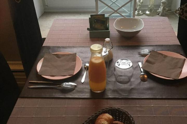 Dining 47 of 62