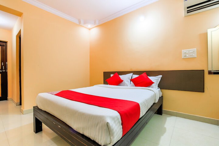Room 15 of 19