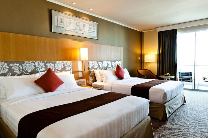 Room 21 of 100