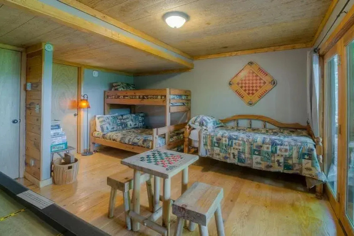 Room 3 of 14