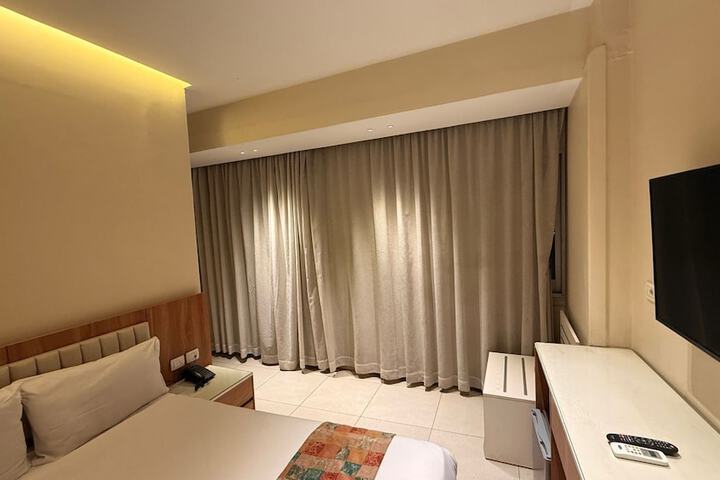 Room 16 of 58