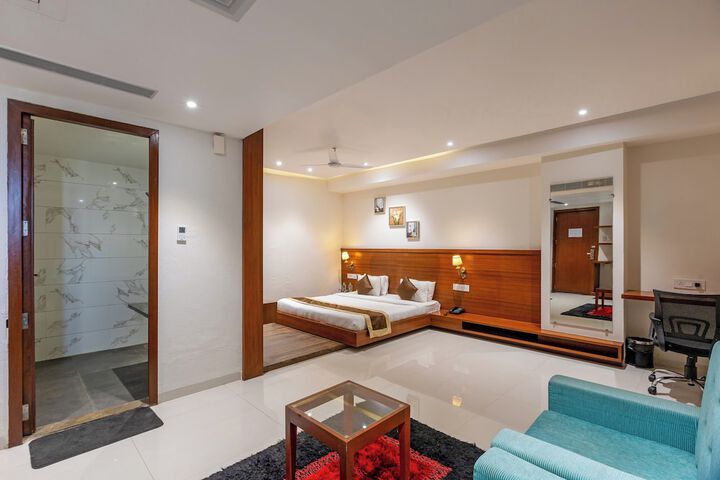 Room 7 of 15