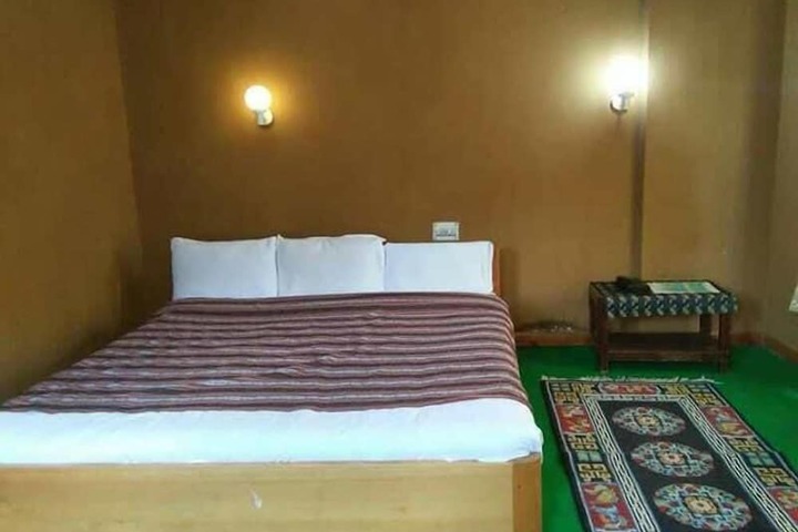 Room 4 of 22