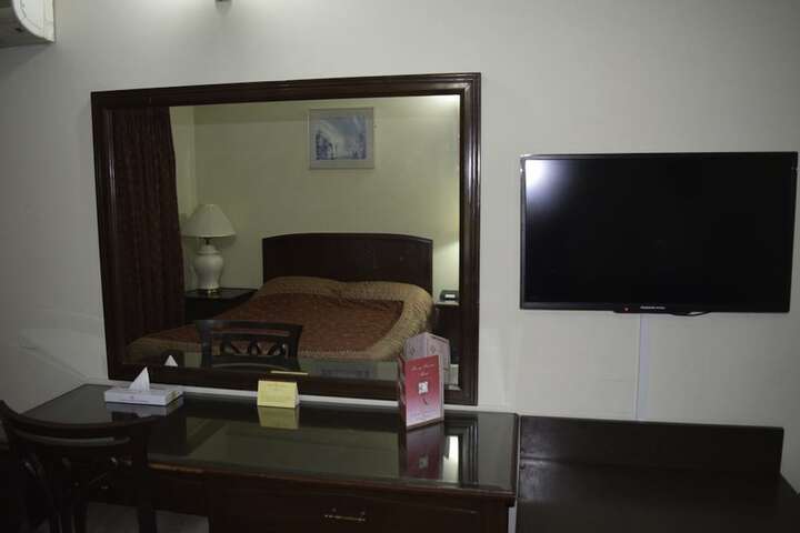 Room 15 of 45