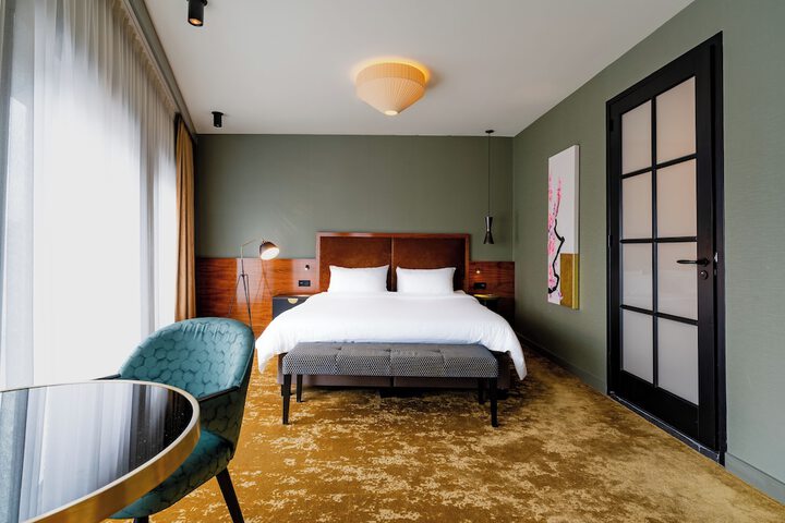 Room 73 of 264