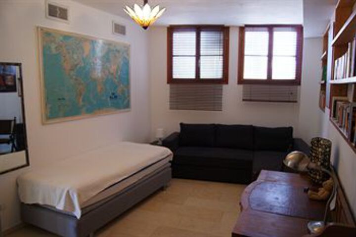 Room 122 of 133
