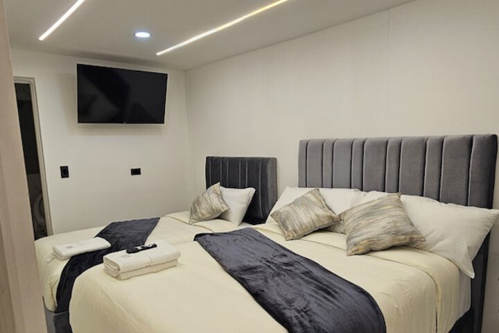 Room 18 of 34