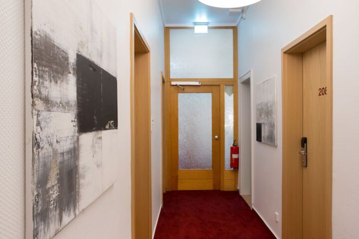 Ballroom/Hall 28 of 32