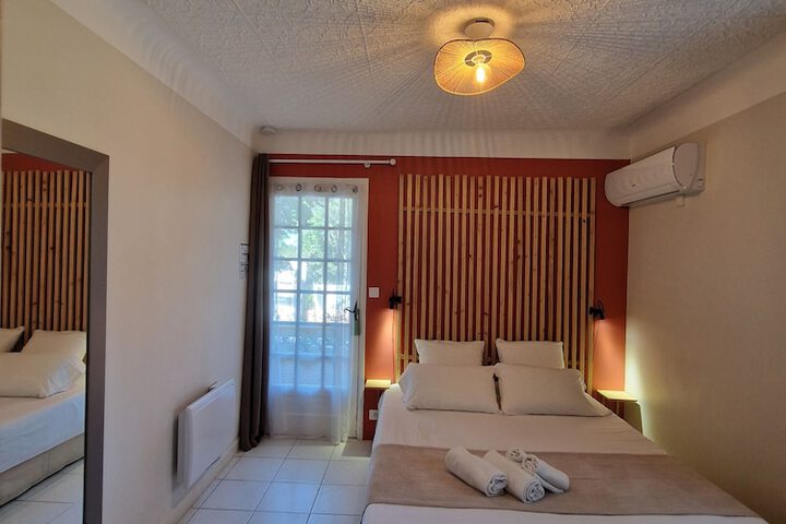 Room 19 of 46