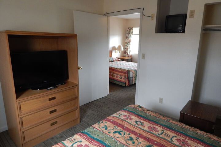 Room 7 of 35