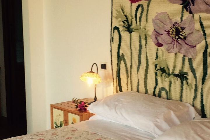 Room 10 of 31