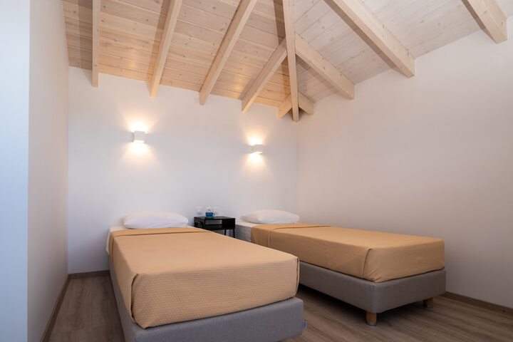 Room 25 of 55